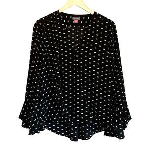 NEW Vince Camuto Surplice Flutter Sleeve Dotted Crossover Top Black Size Small